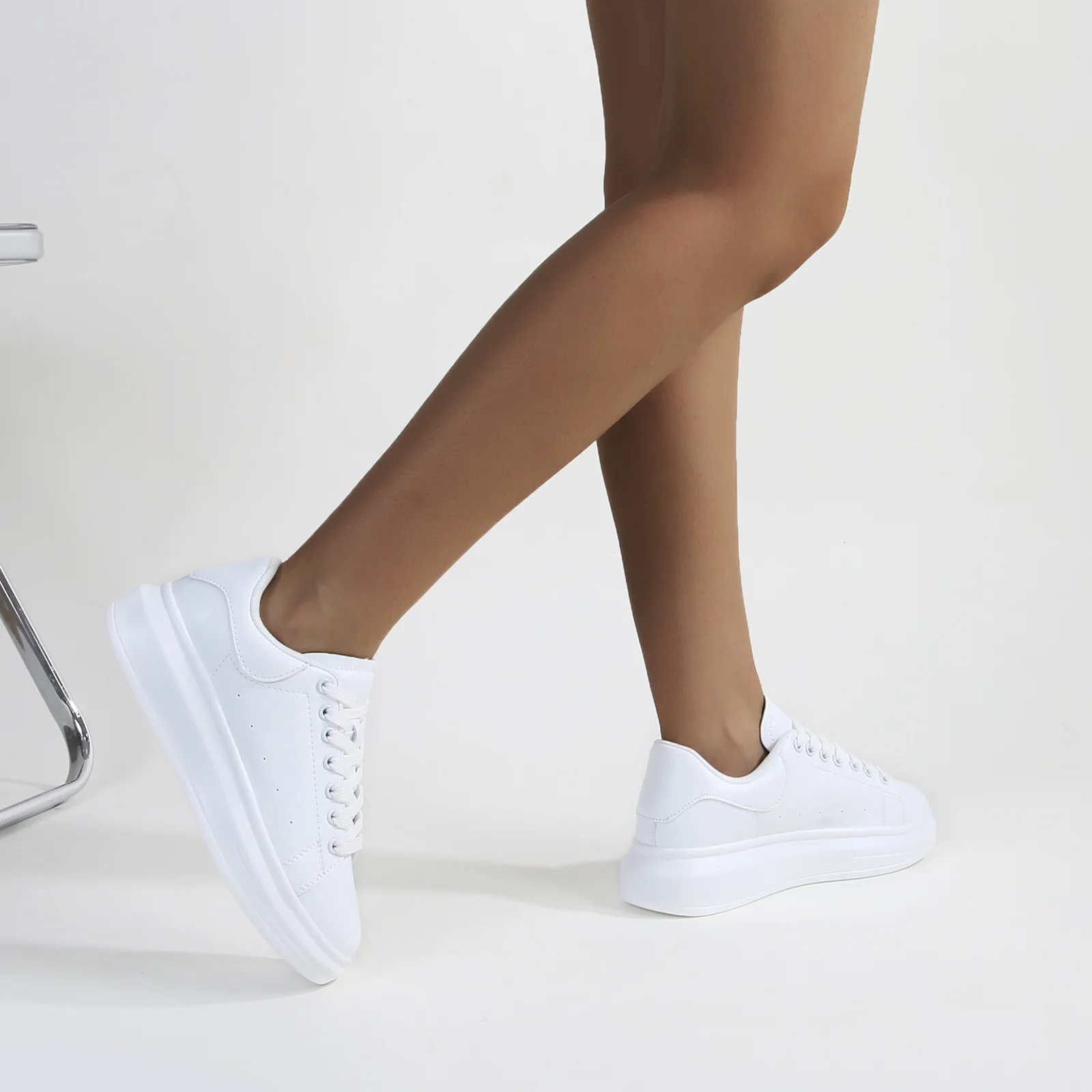 5008A Platform Sneaker - Image 4