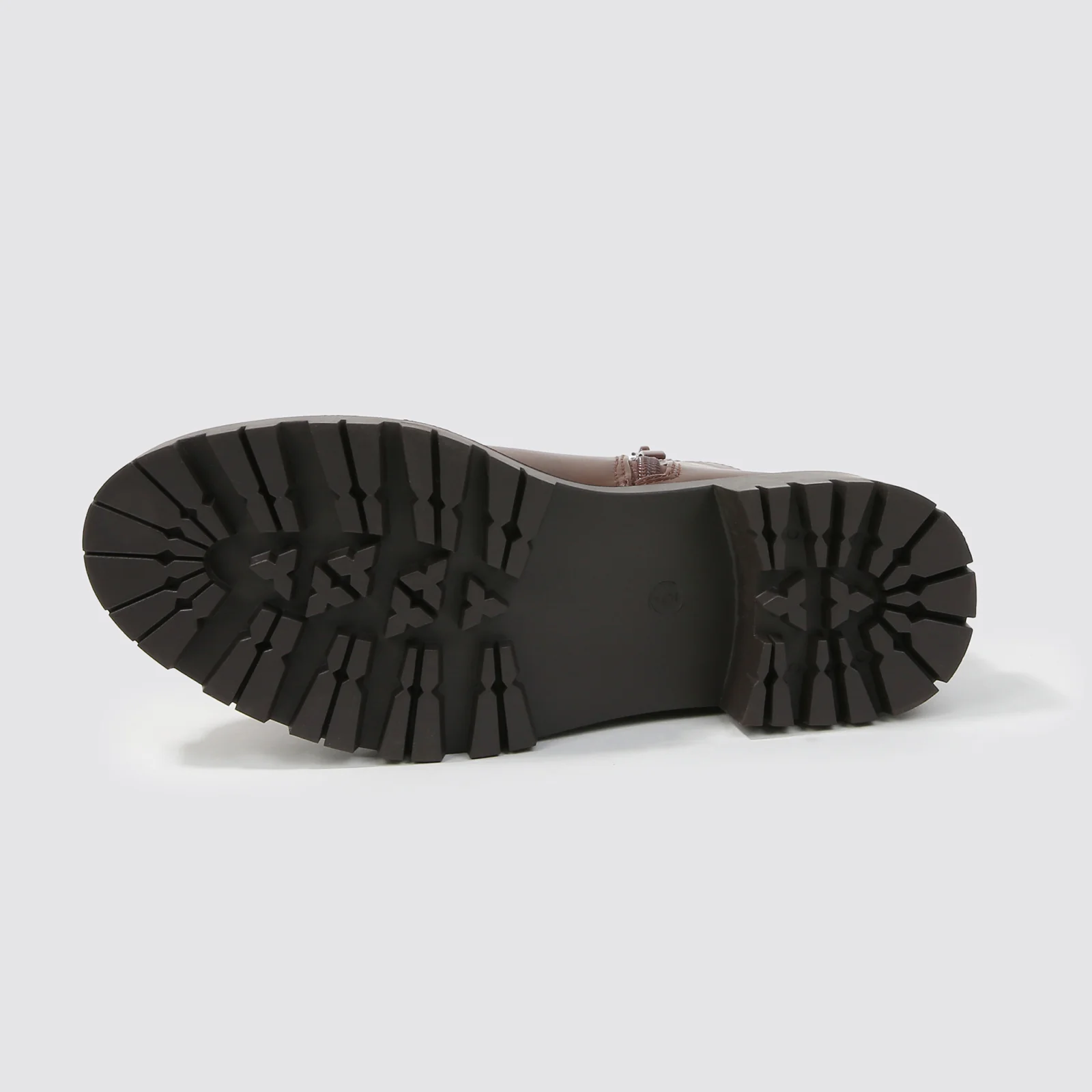 Kaya Faux Leather Chelsea Ankle Boots - Image 4